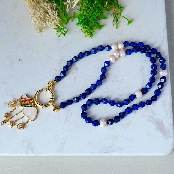 Hand knotted necklace with gold plated details  new, handmade - Picture 1 of 4